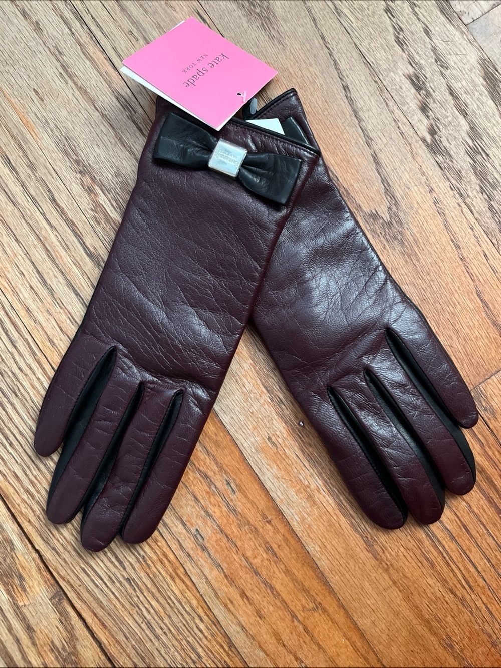 NWT kate spade Women's Bow Trim Leather Gloves - Burgundy Sz:S Old Money Classic